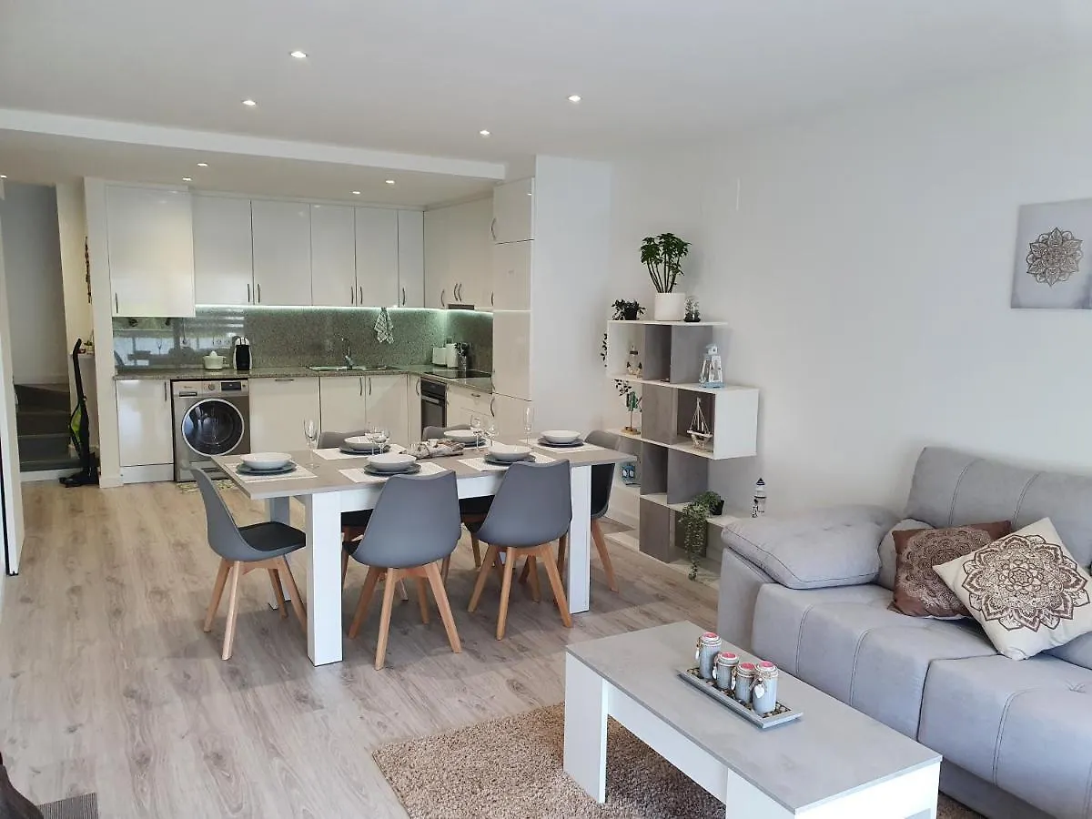 Moderno Duplex Comfort Roses 0*,  Spain