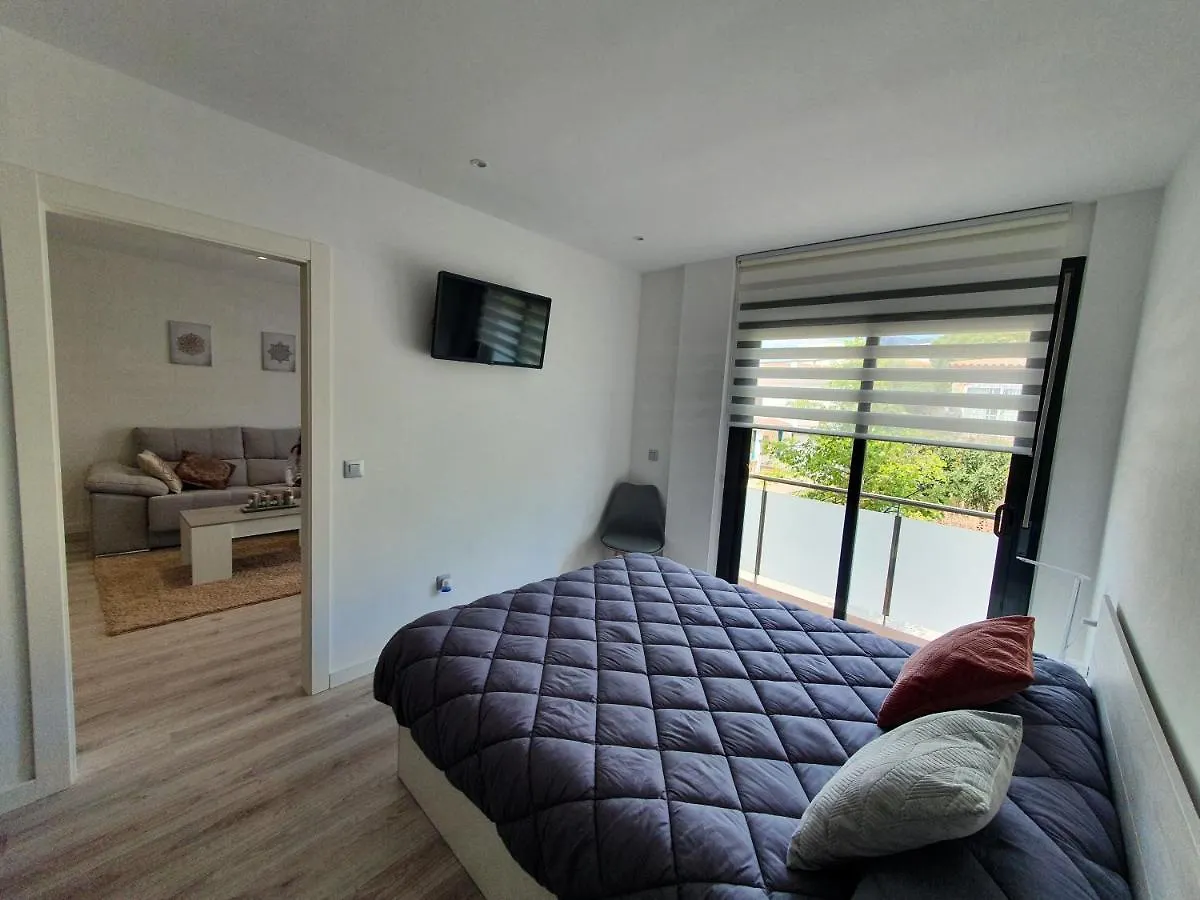 Moderno Duplex Comfort Roses Apartment
